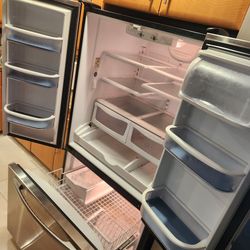 Stainless steel French door refrigerator