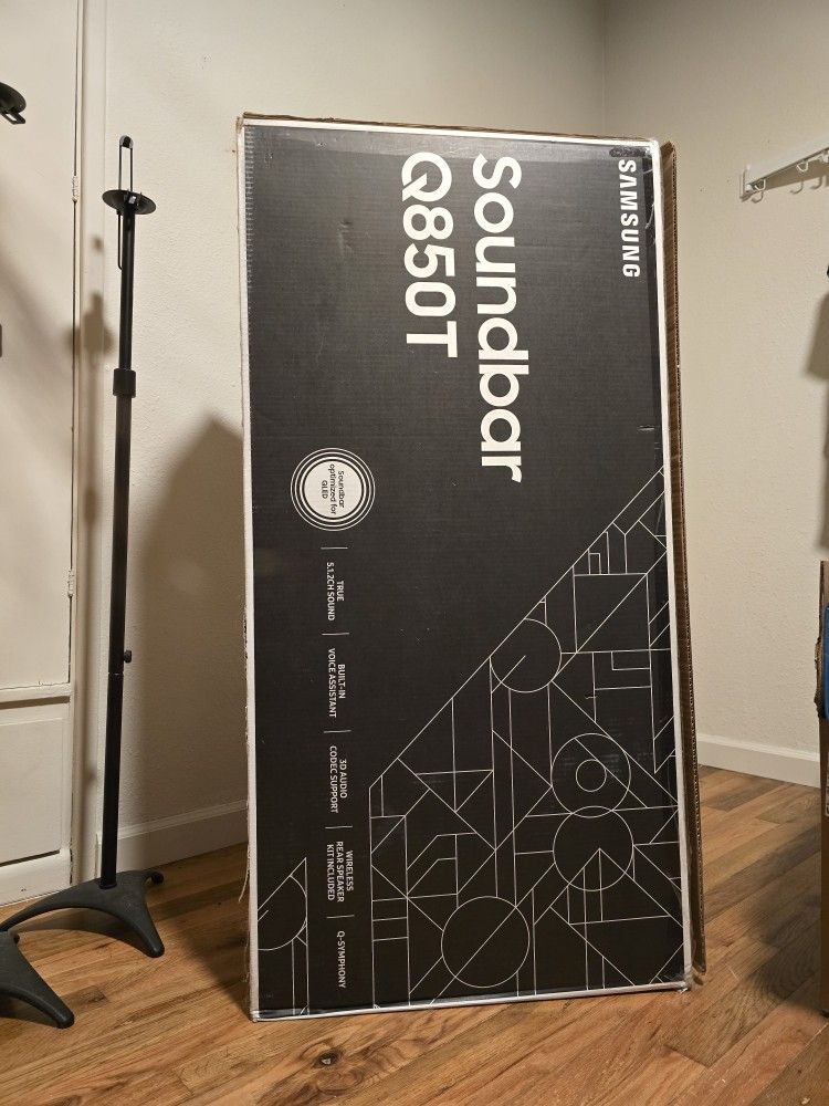 Samsung surround sound system Dolby Atmos/DTS for Sale in Portland, OR