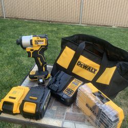 BEST OFFER DEWALT DRILL SET WITH DEWALT BATTERIES