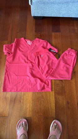 Figs Neon Red