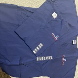 2 Brand new scrub tops for Brookine College Size extra small