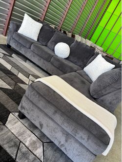 Grey sectional sofa couch (Delivery AVAILABLE)
