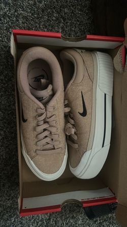 Nike shoes women’s court legacy lift 6/5