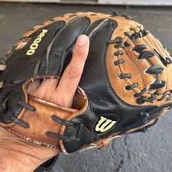 A2000 Catchers Glove 