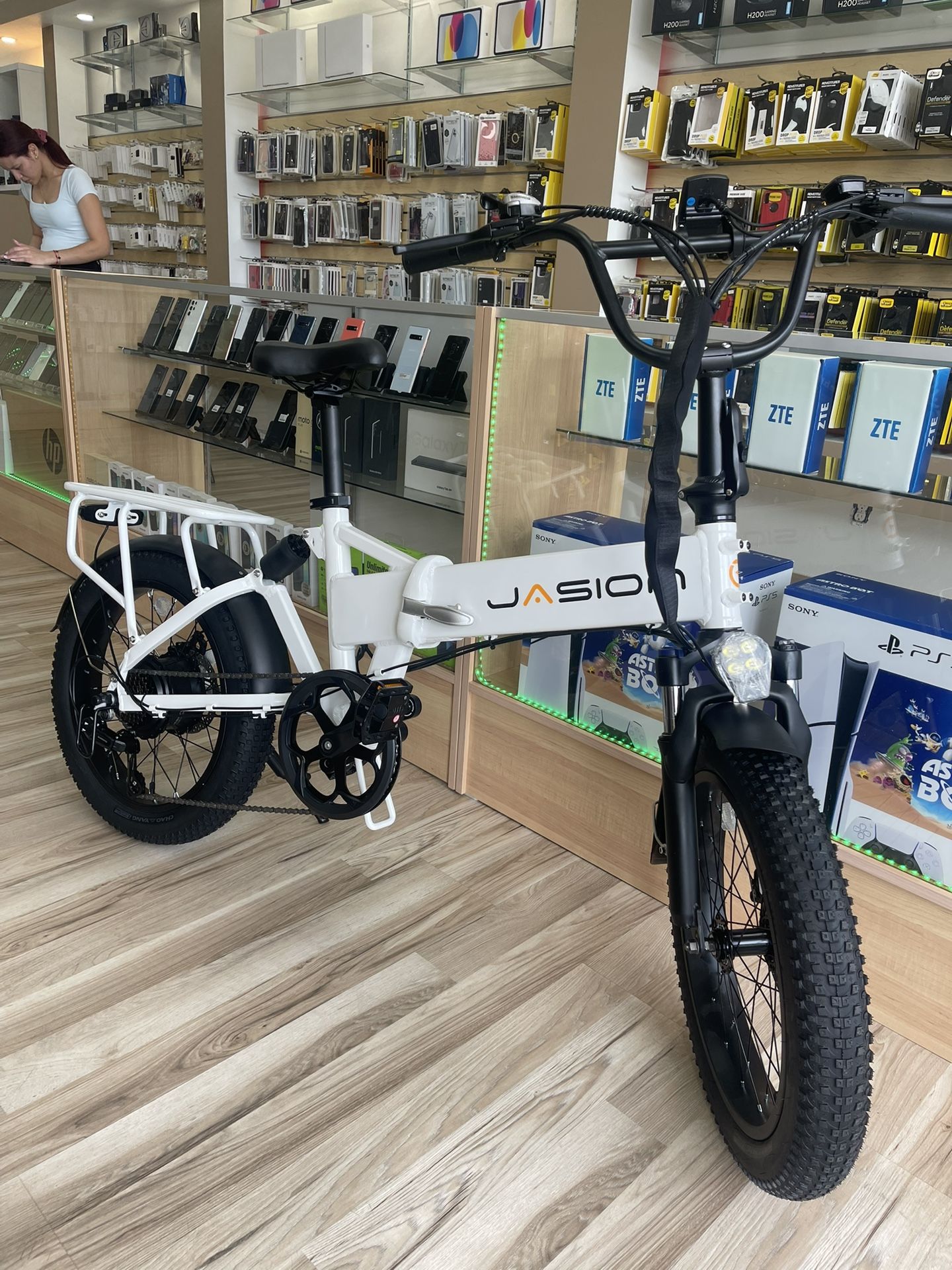 Jasion Foldable E-bike 32MpH Brand New! Own It Today! Easy Financing Options Available! No Credit Needed To Take It Today!
