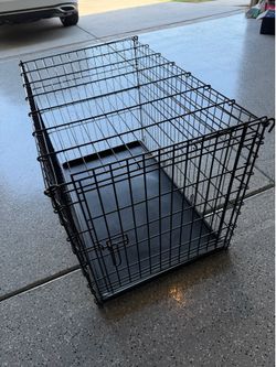 Medium dog crate