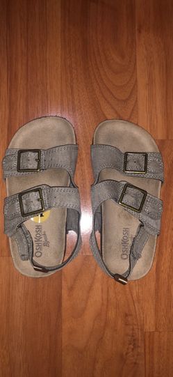 OshKosh B’gosh tan Sandals size 11