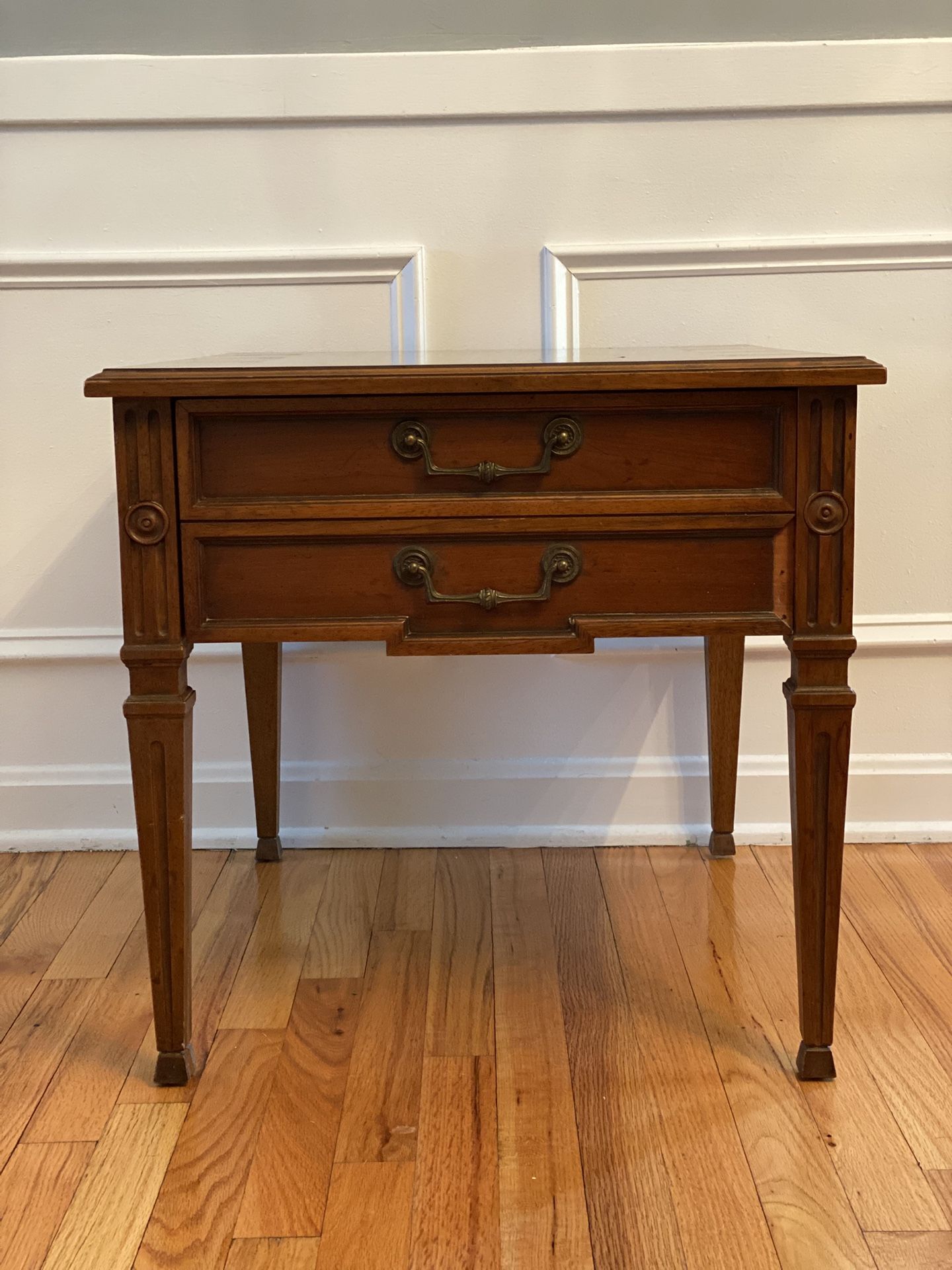 Vintage Drexel Heritage End Side Table
