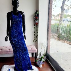Gorgeous Blue sequined dress.  Ready for evening events / PROM.  Bring on timeless glamour in this fully velvet sequined  design dress,