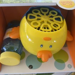 Chick Bubble Maker - Sun Squad™: Kids' Outdoor Toy, Age 3+, Plastic Construction