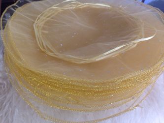 Tule favor wrap with ribbon