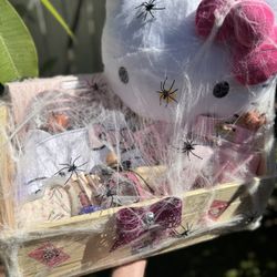 Hello Kitty Spooky Makeup Basket