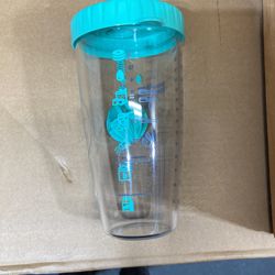 Pampered chef Pancake Shaker Bottle