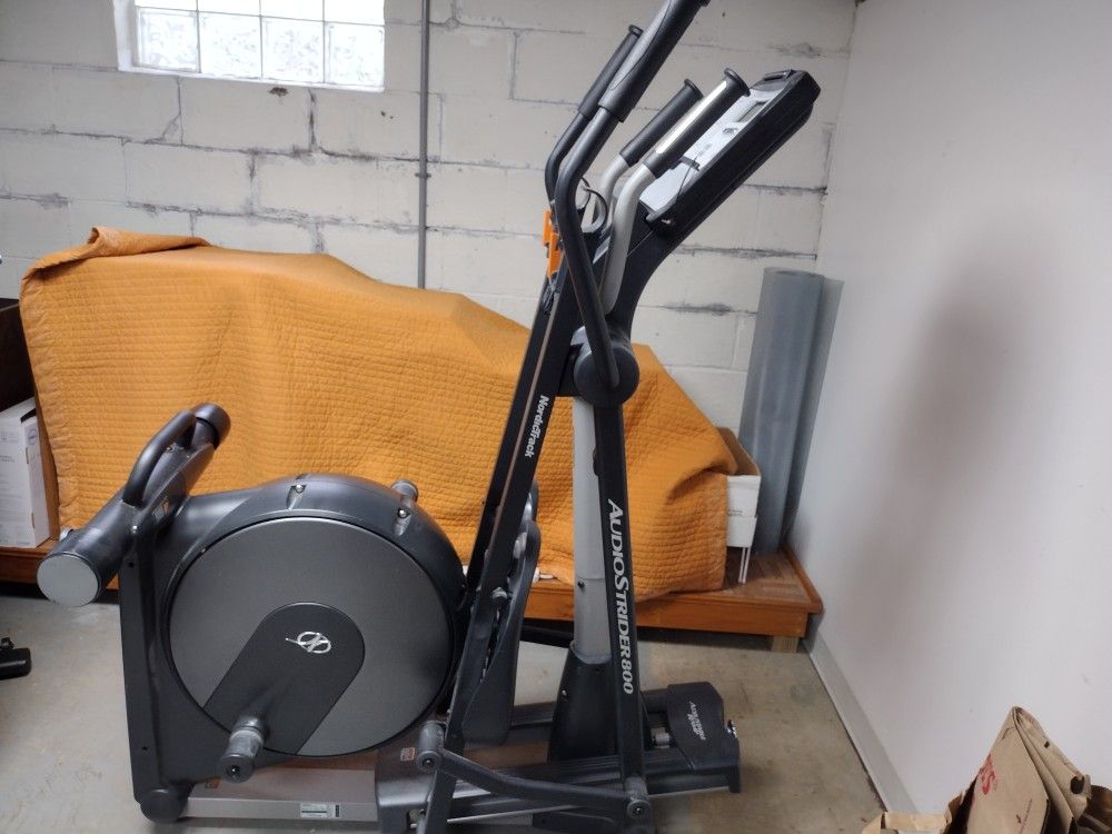 Audio Strider 800 Nordic Track Elliptical - Main Image