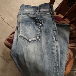 Apt 9 Jeans Size 16 for Sale in Derby, KS - OfferUp