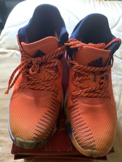 Donovan Mitchell Adidas (GREAT CONDITION)
