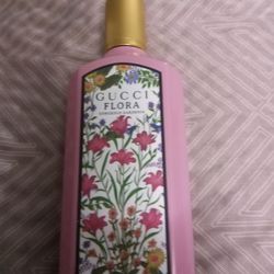 Brand New Bottle Of Women Gucci Flora Perfum