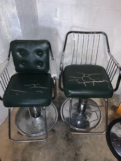Barber/beauty chairs