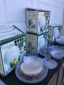 Service Of 16 Dishes