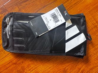 Brand New Goalie Gloves Kids Size 4