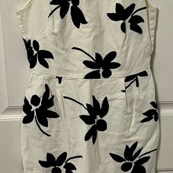 J. Crew White With Black Floral Design Dress Size 4