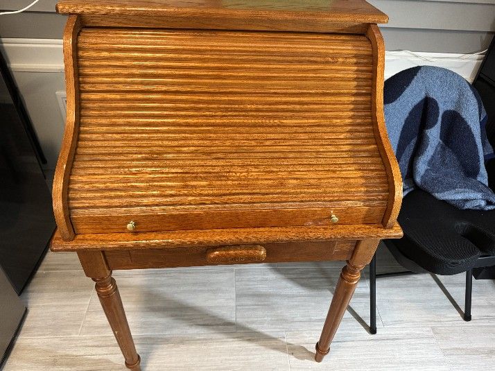 Vintage Small Rolltop Drsk