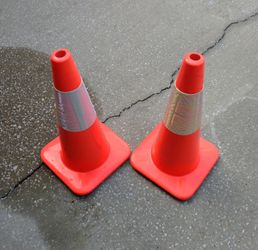 REFLECTIVE ROAD SAFETY OR OBSTACLE COURSE ORANGE CONES, FULL SIZE DOT APPROVED