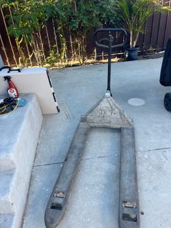 Jet pallet jack