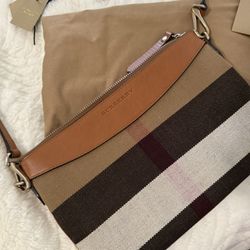 Burberry, Small Purse