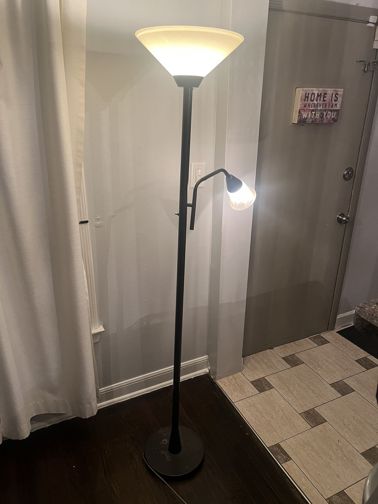 Floor lamp