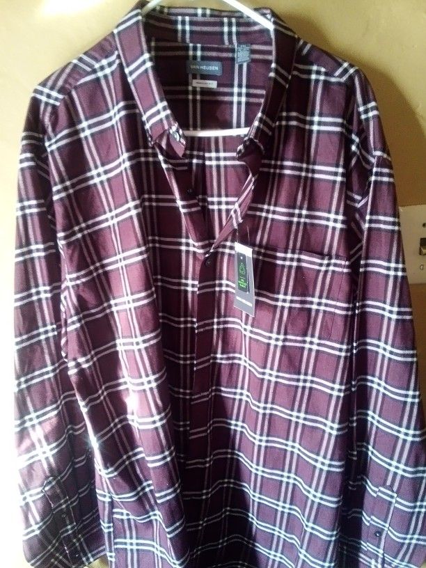 New With Tags 2XXL Van Huesen Plaid Shirt