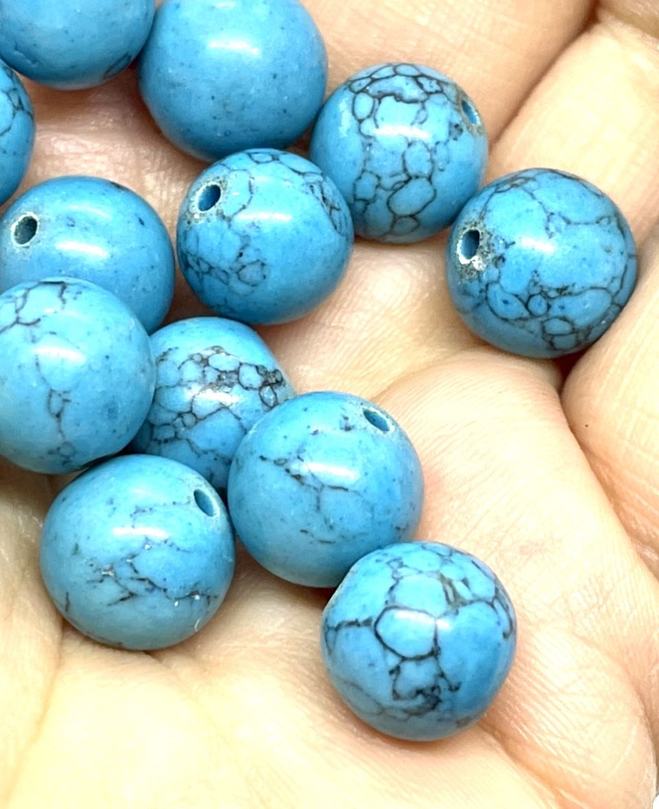 Lot Of 32 12mm Turquoise Beads
