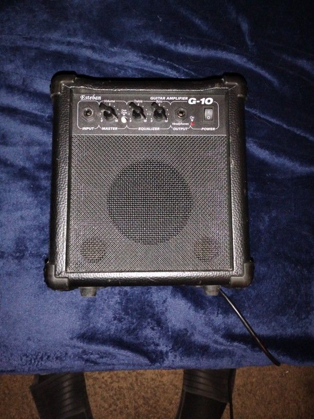 Esteban G-10 Guitar Amplifier 