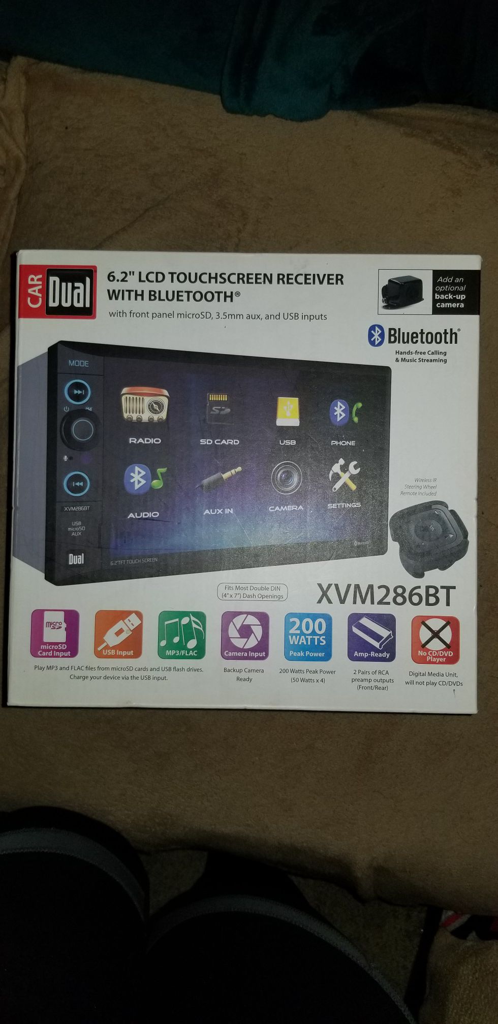 Dual 6.2 touchscreen receiver with Bluetooth