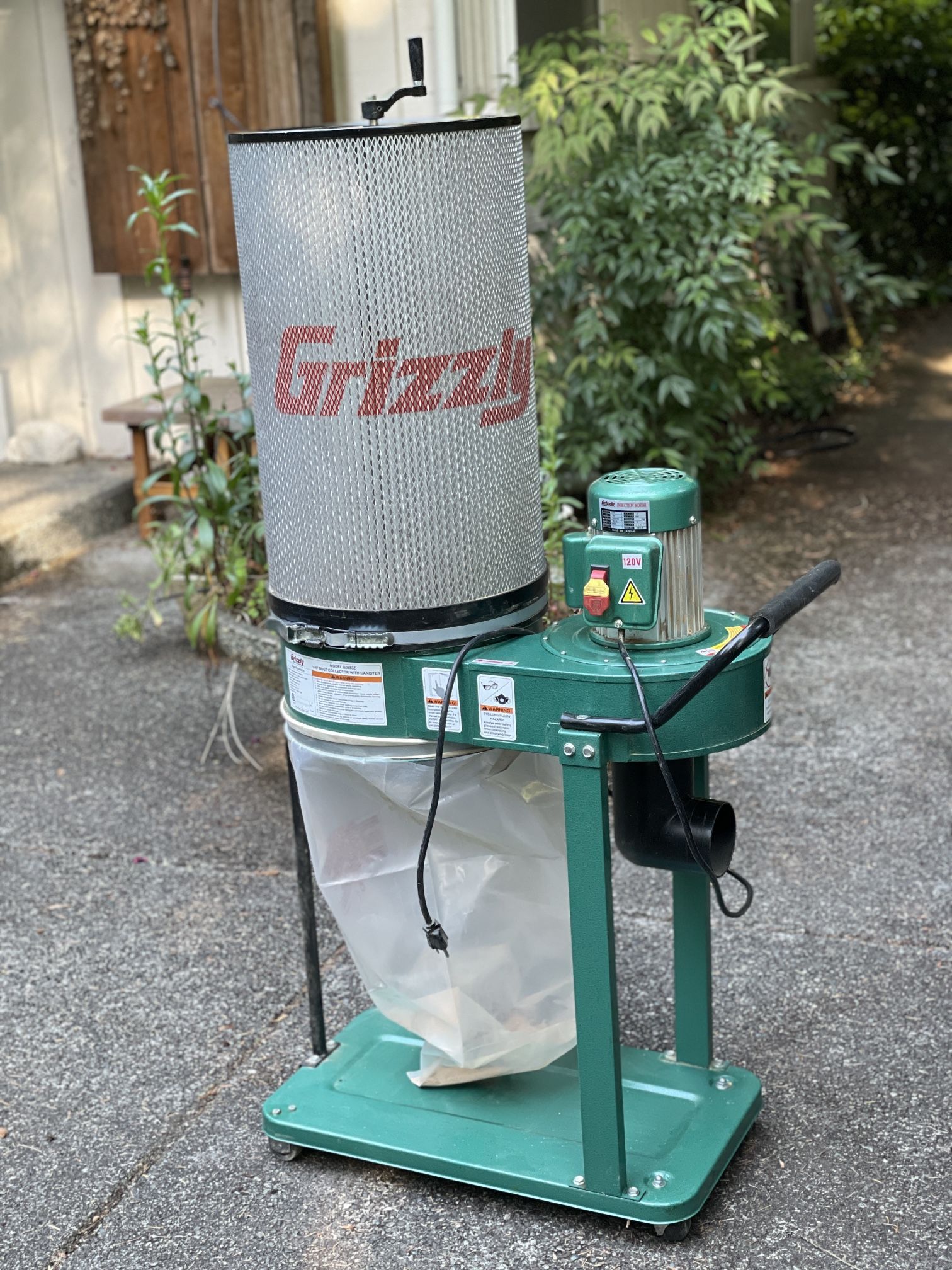 Grizzly Dust Collector