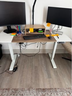 Standing desk