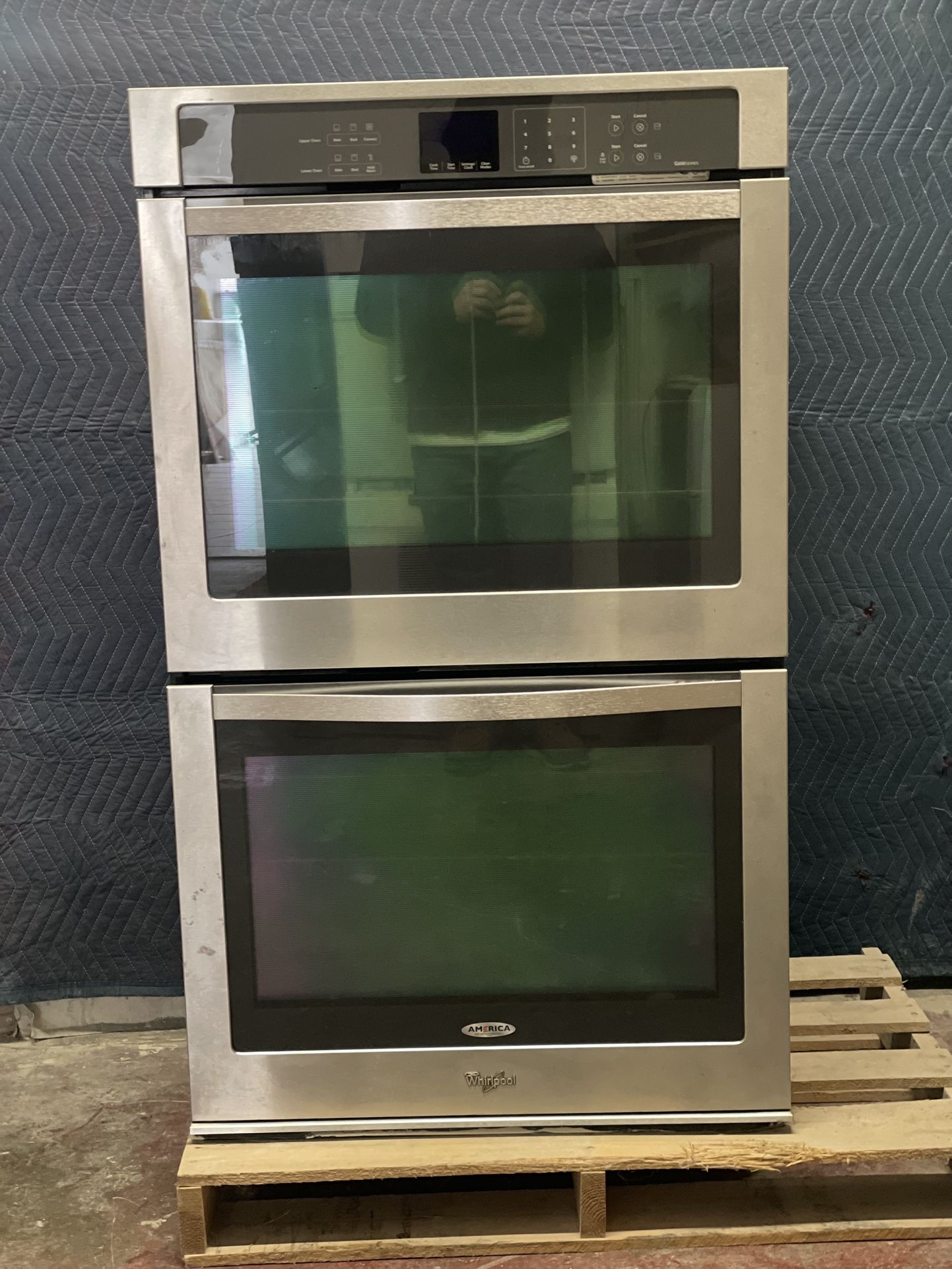 Whirlpool 30” Electric Double Wall Oven