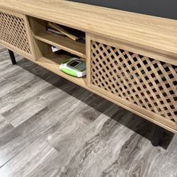 Tv Stand / Under Tv Table 