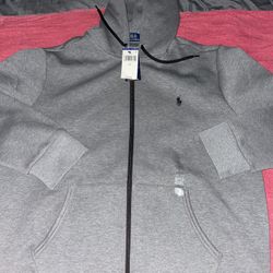 New With Tags Ralph Lauren Polo Fleece Large.  Send All Offers