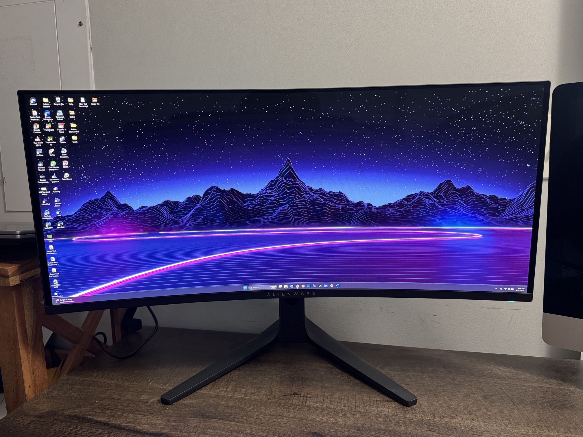 Alienware 34” Curved OLED Monitor