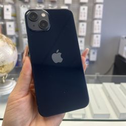 iPhone 13 Unlocked 128Gb WITH WARRANTY !!! VISIT OUR STORE!!🛍️📲