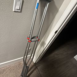 Crutches 