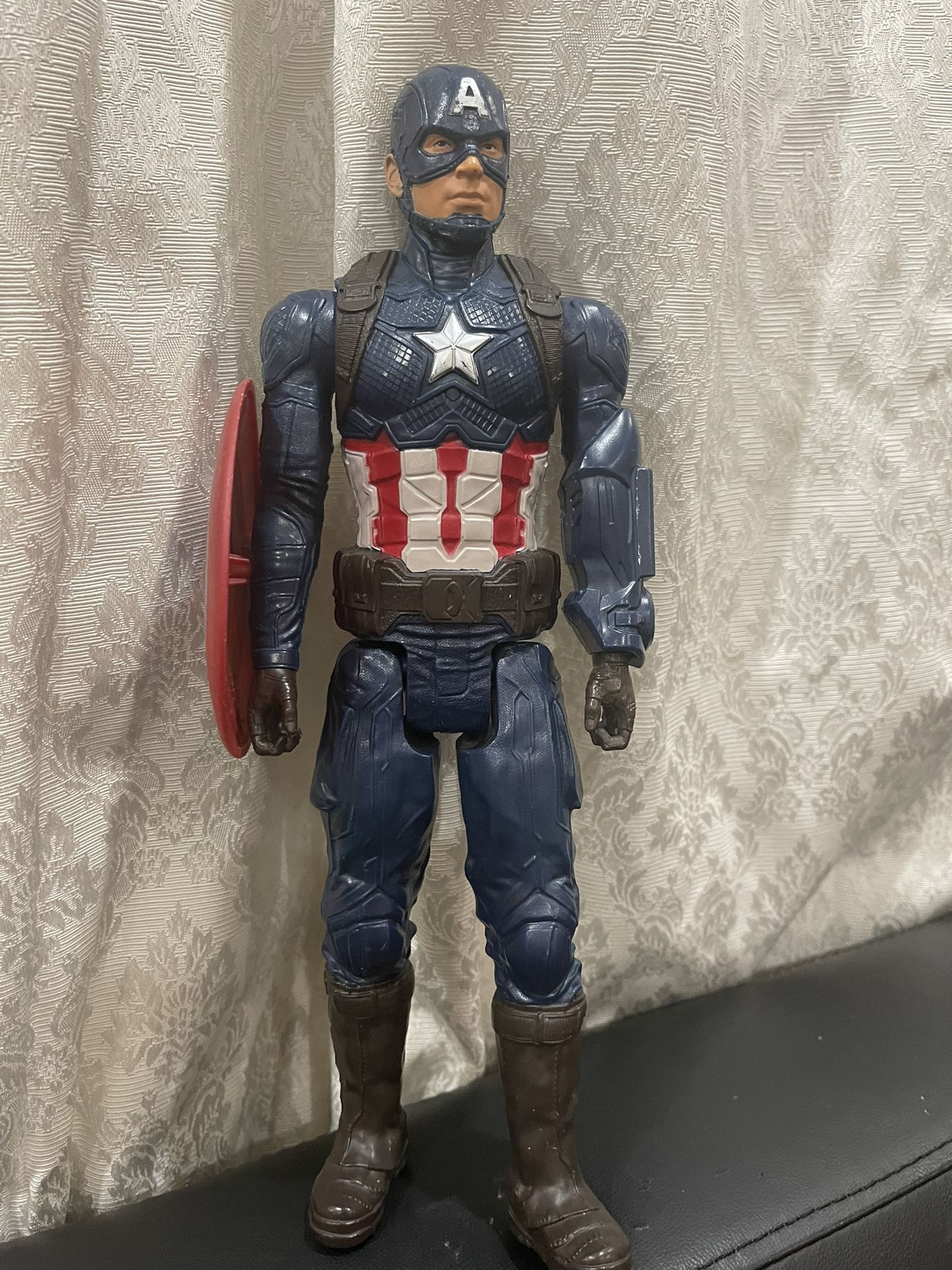 Marvel Avengers Captain America Hero Action Figure 12” Like New