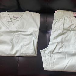 Women’s Scrubs