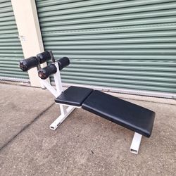 Paramount 
Commercial sit up decline weight bench 