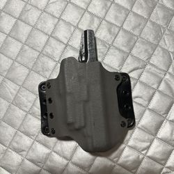 G17 With Olight Holster 