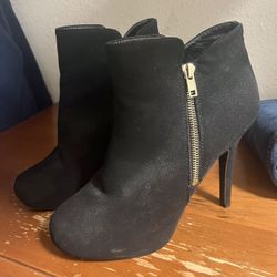 Black High Heels 