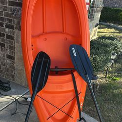 ORIGINAL GENUINE AND EXCELLENT CONDITION KAYAK LIFE TIME $250 ONLY PLEASE SERIOUS BUYERS 