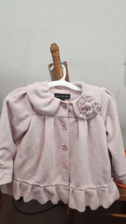Isabella & Chloe light pink fleece coat featuring a rosette sz 4