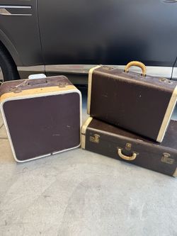 Set of 3 Vintage Luggage